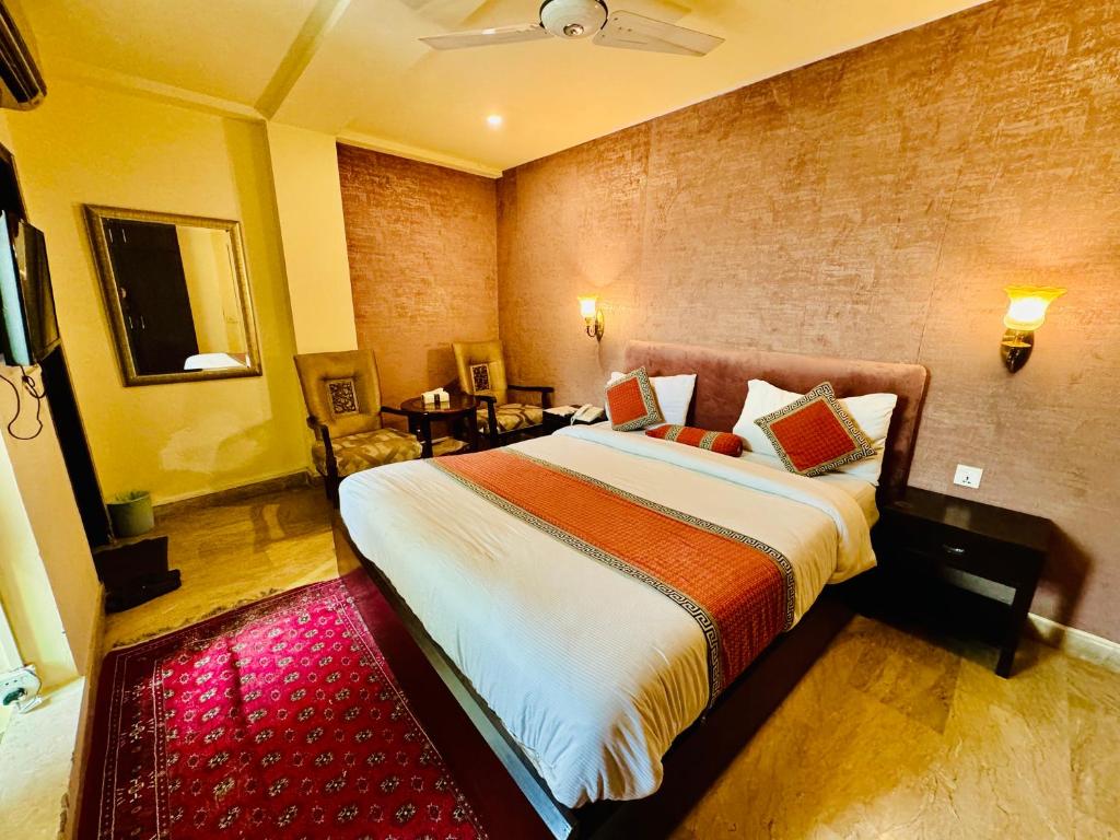 Premium Hotel Stay –  Lahore
