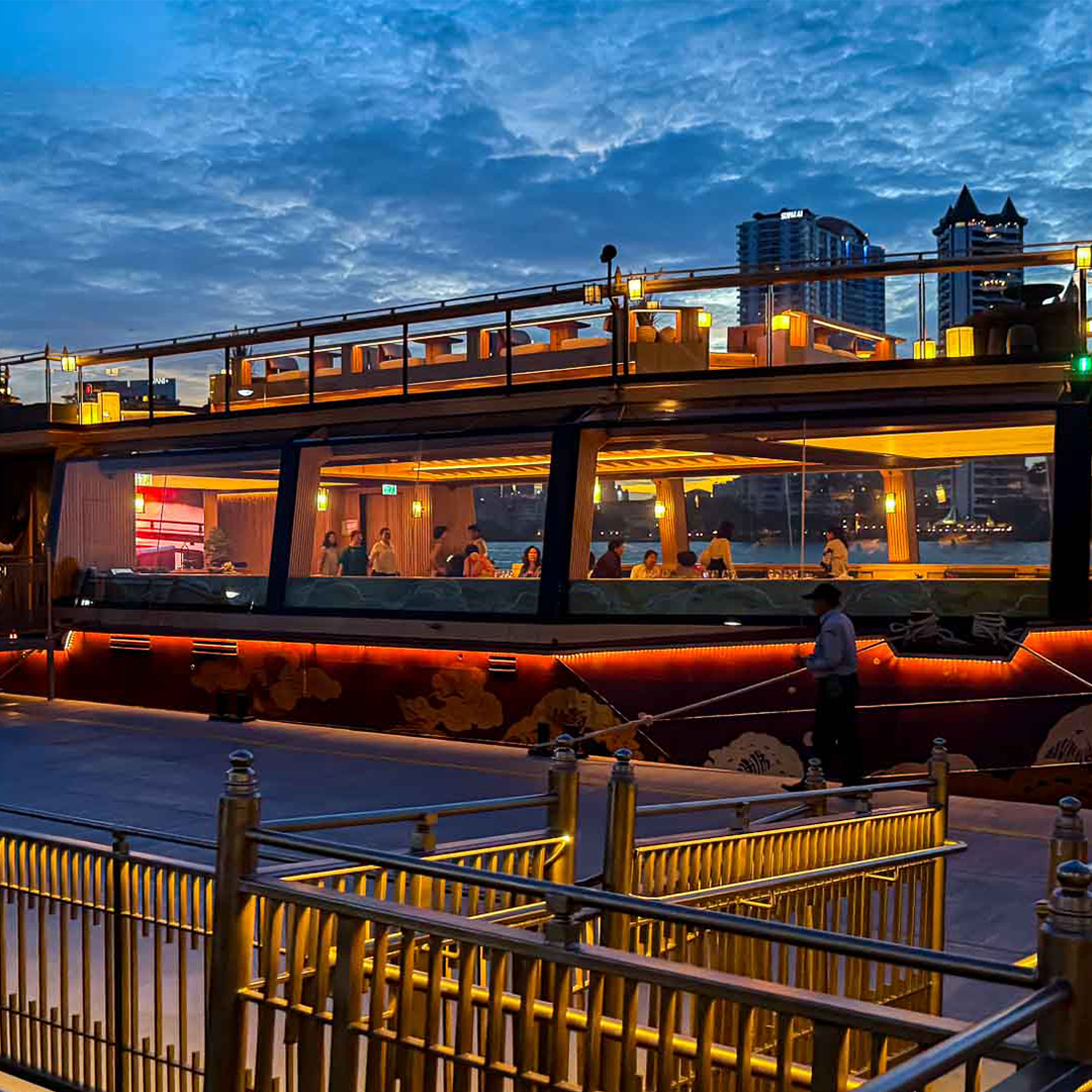 Karachi Luxury Cruise Dinner