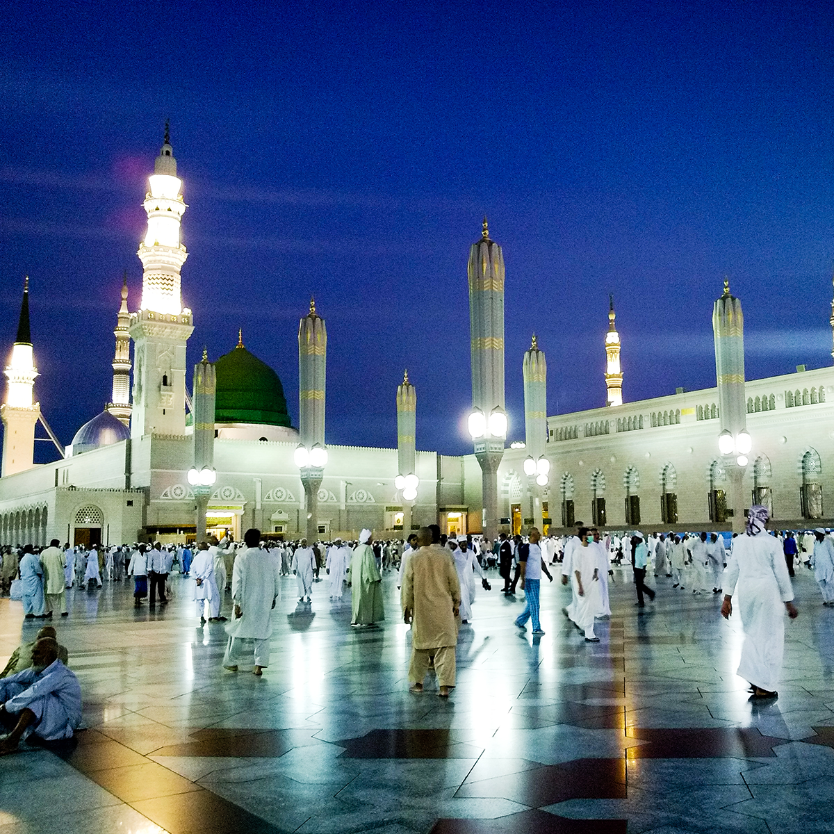 Executive Umrah Package (15 Days) – From Karachi