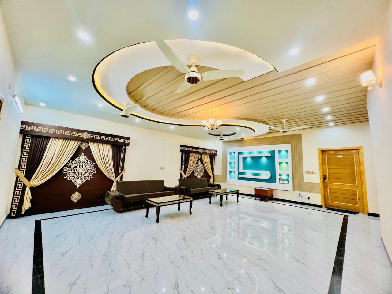 Hard Rock Guest House