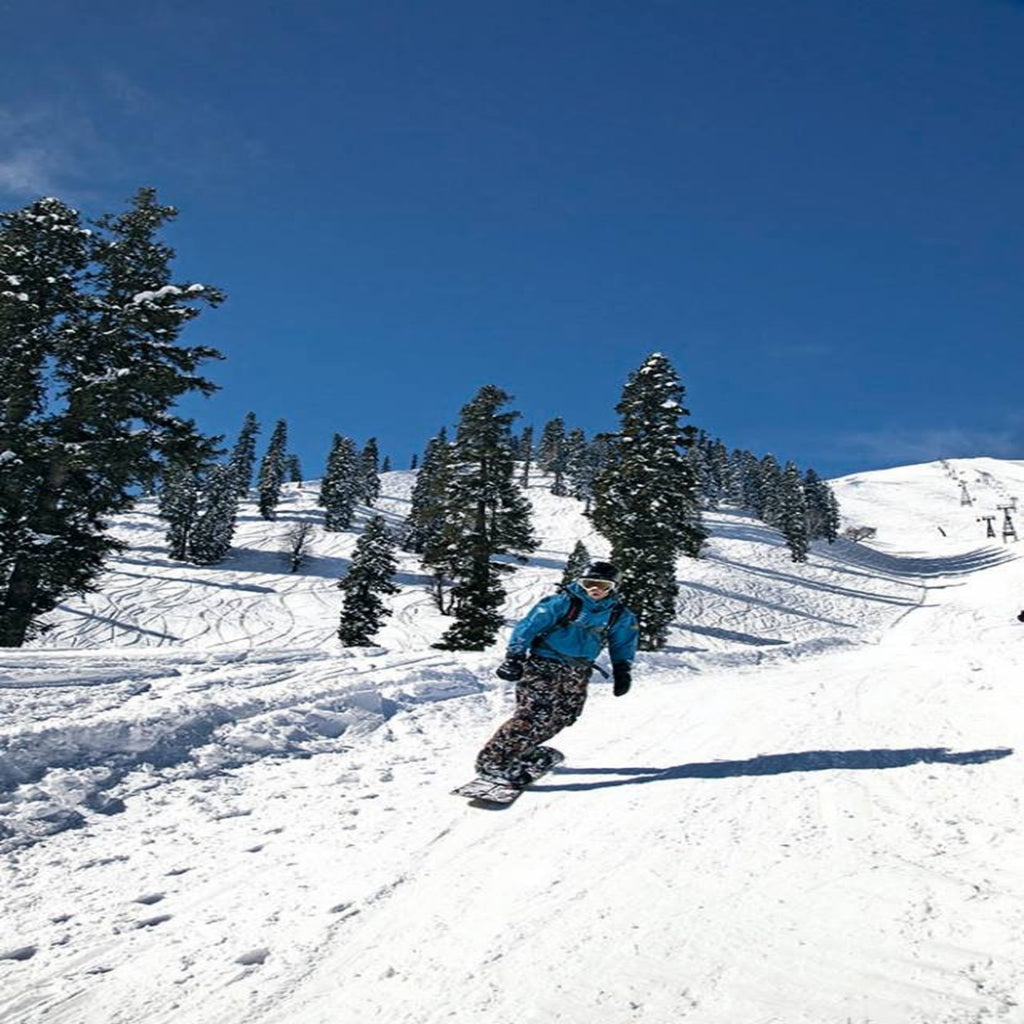 Skiing & Snow Adventures in Pakistan